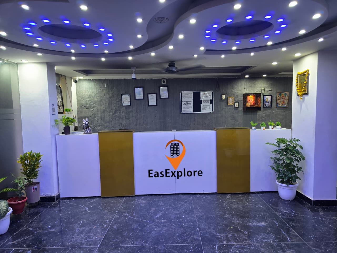 EasExplore Home Town Hotel Grand